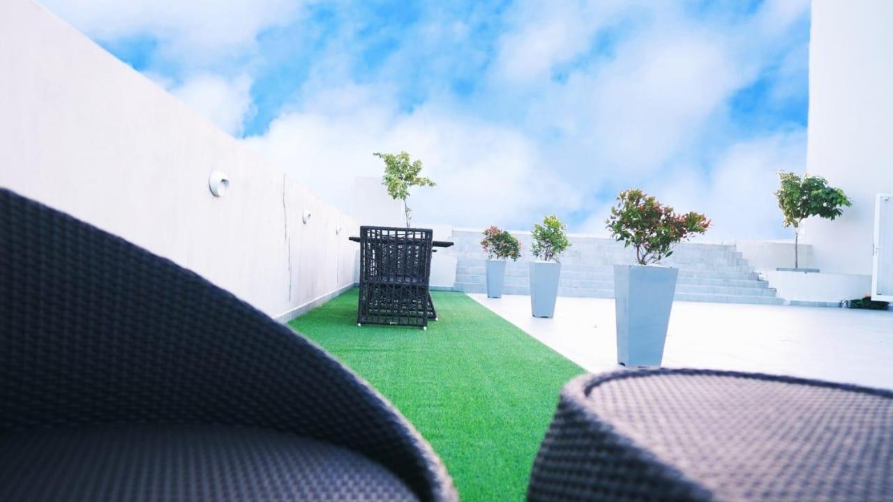 Ferienwohnung The Luxury Nest Maharagama Exterior foto